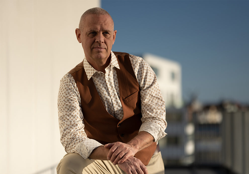 Portræt af designer Finn Hvidberg Nielsen.