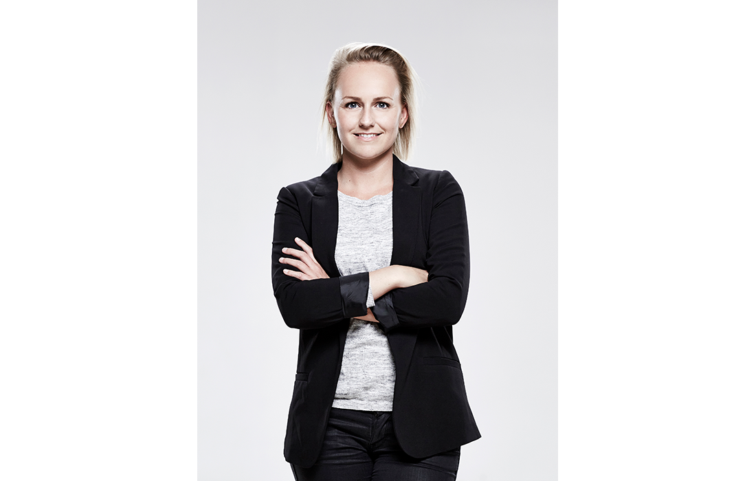 Portræt af designer Maja Vindbjerg.