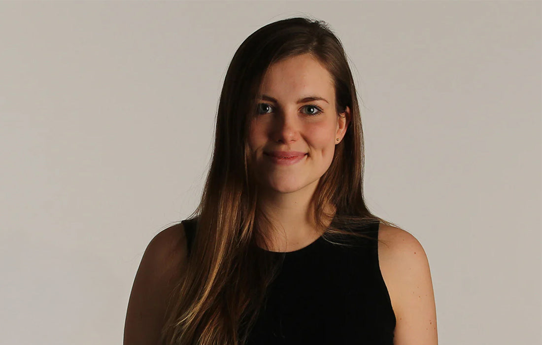 Portræt af designer Rikke Palmerston.