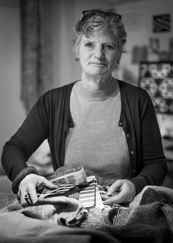Sort-hvid portræt af designer Marie-Louise Rosholm, grundlægger af Studio MLR.