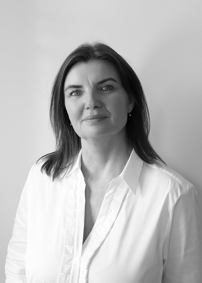 Sort-hvid portræt af designer Tina Schmidt.