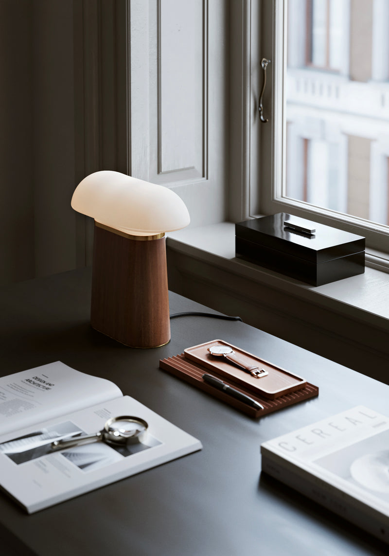 Nova table lamp - Walnut