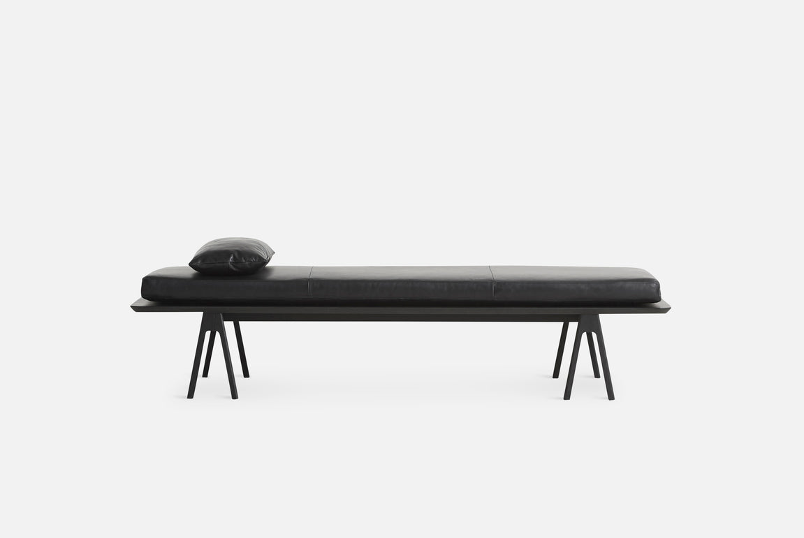 Level Daybed - Sort/Sort