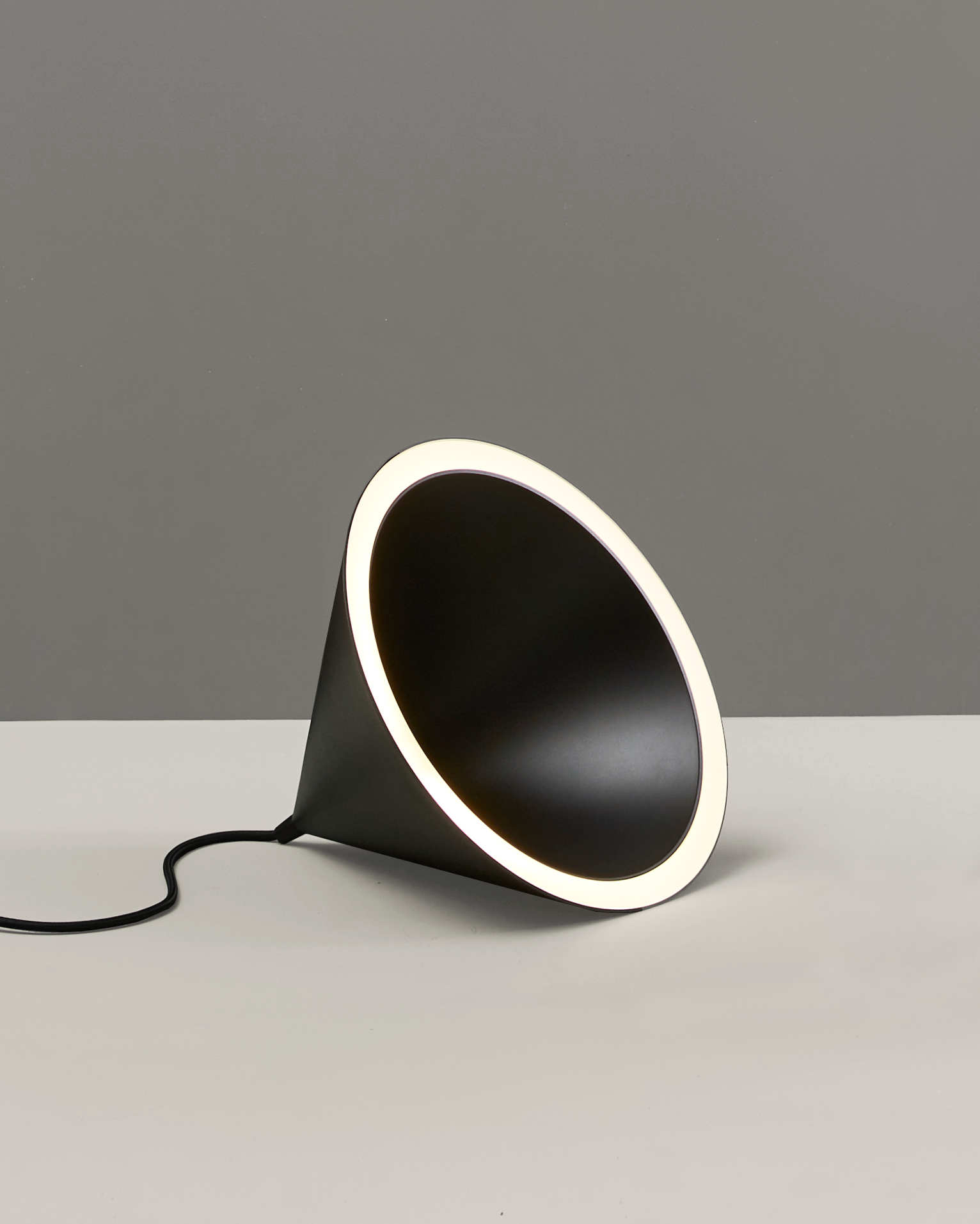 Annular Pendel (stor) - Sort