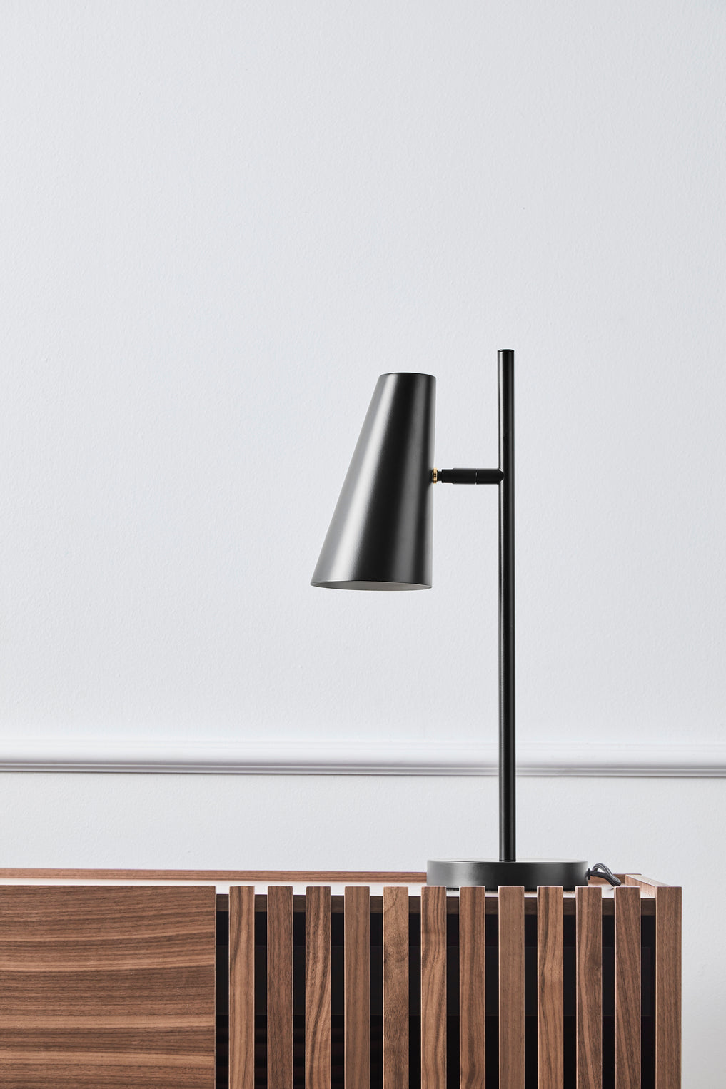 Cono Bordlampe - Sort