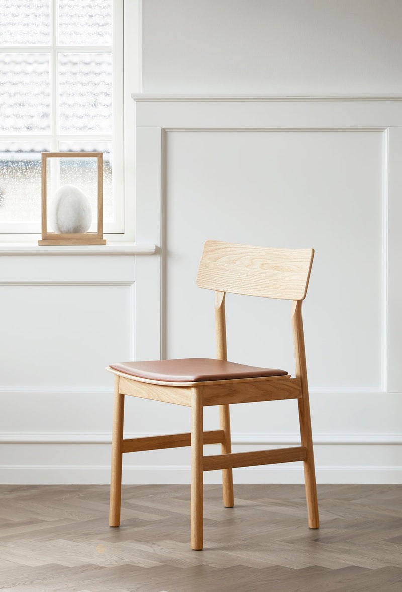 Pause dining chair 2.0 - Oiled oak w/leather